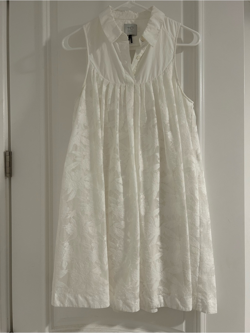 HD in Paris Sleeveless White Floral Jacquard Collared Formal Dress